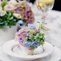 Esküvői trendek csésze dekorációval