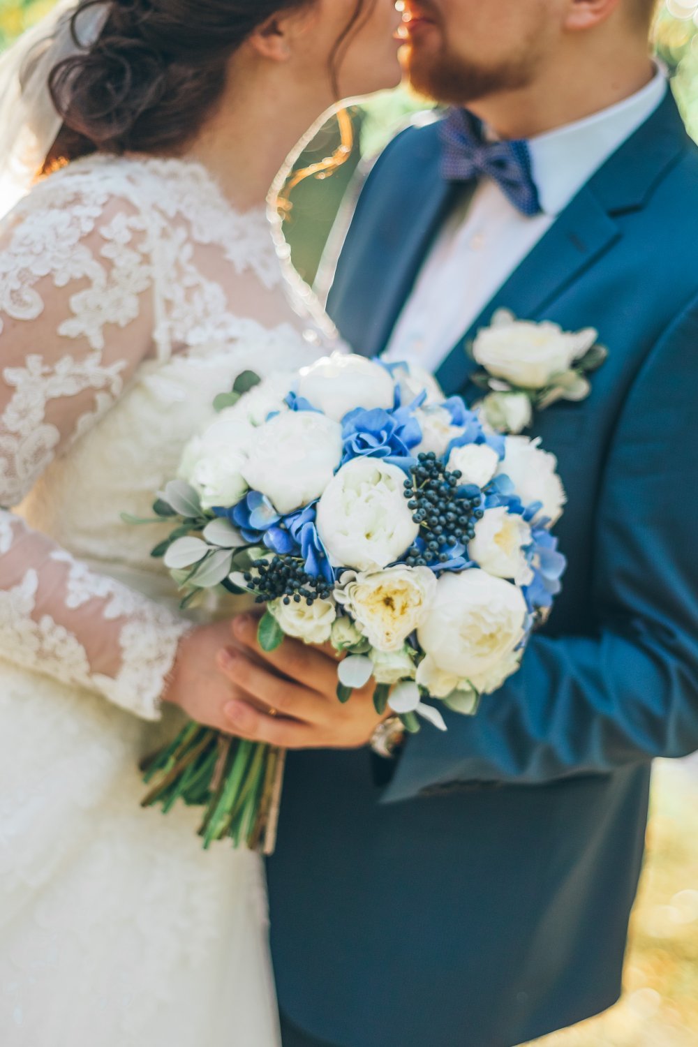 Букет невесты в голубом цвете