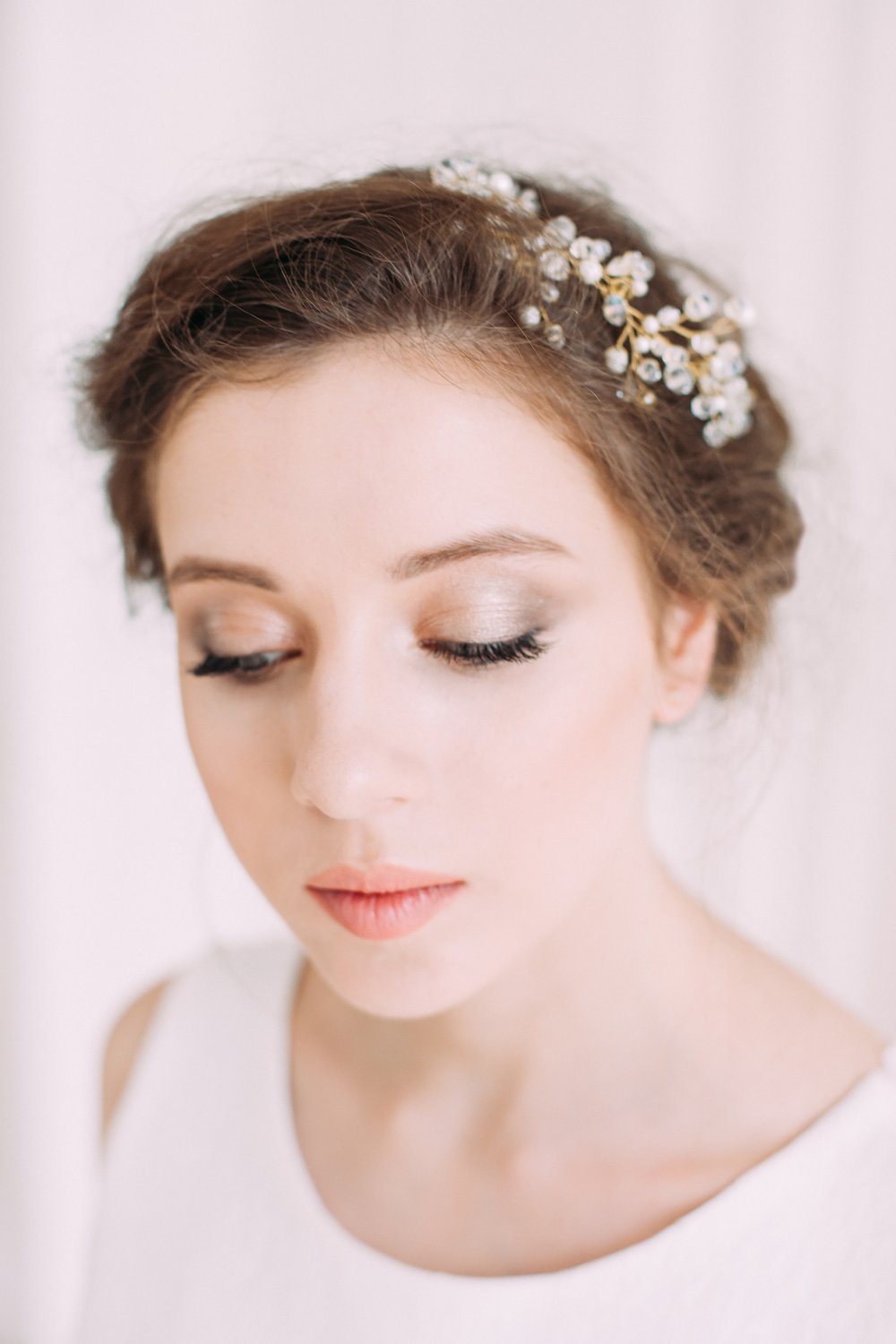 Легкий свадебный макияж невесты