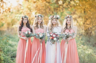 Фото с подружками невесты