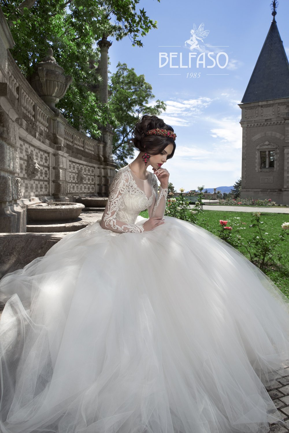 Пышное свадебное платье с эффектом кружевного тату на "голом теле"