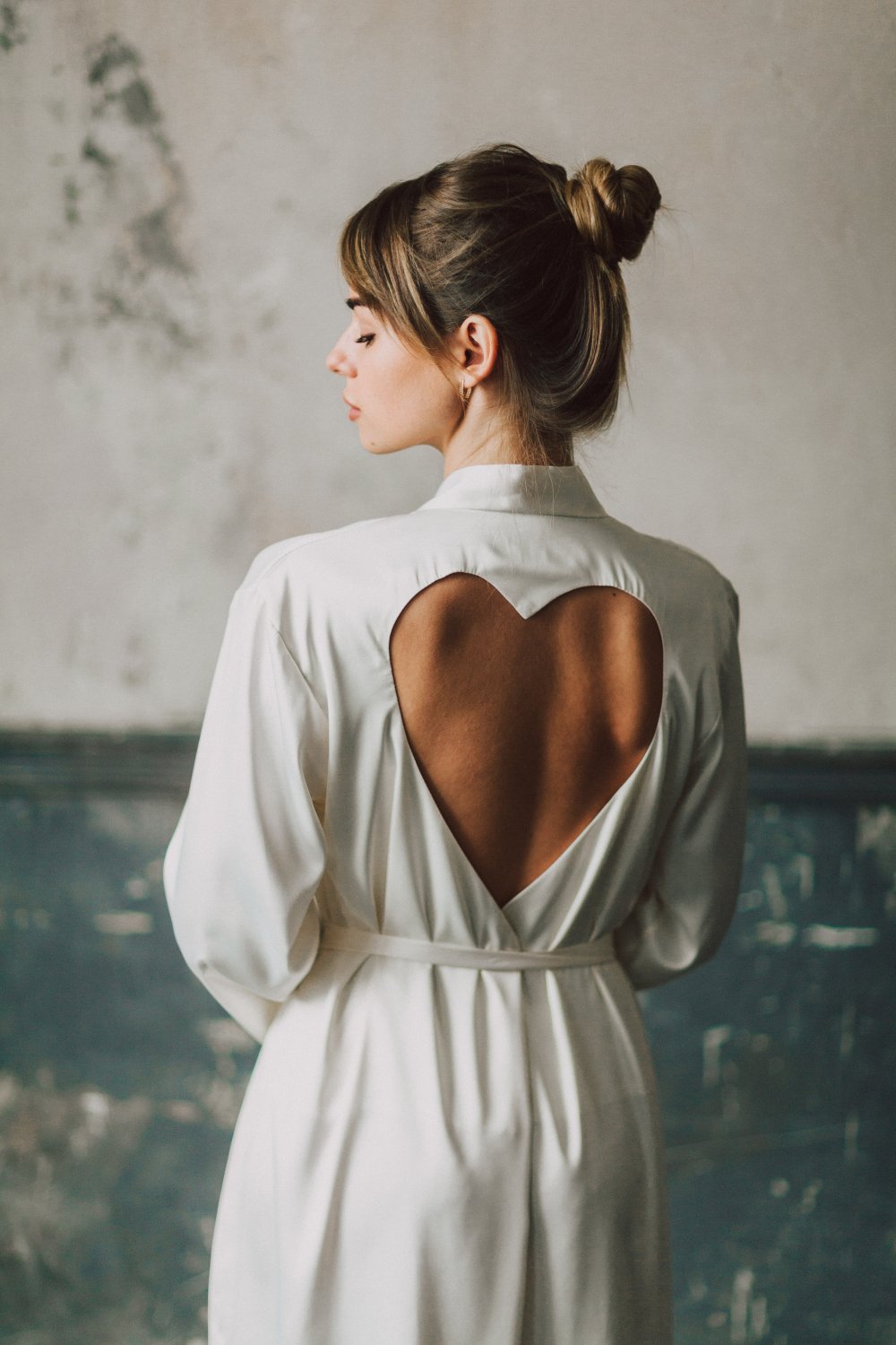 Халат для утра невесты или будуарное платье — очень важный атрибут вашего образа. Этот шелковый халат от Boom Blush украл наше сердце. Коллекция 2017.