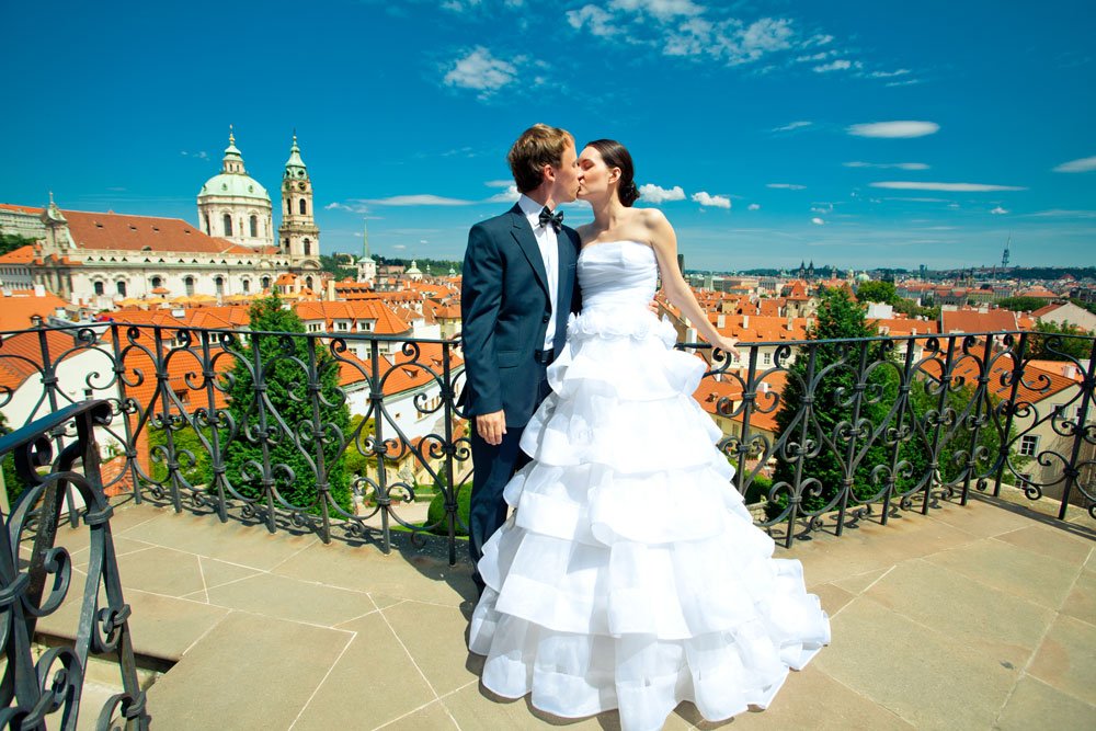 Свадьба в Праге, Дворцовые сады