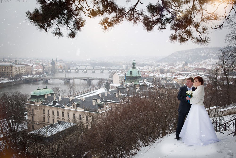 Символическая свадьба в Праге круглый год