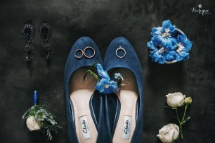 Детали утра невесты в синем цвете