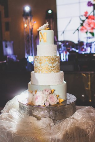 Классический торт для свадьбы Милы и Александра