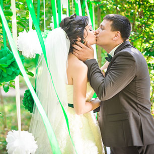 Свадьба в зелёном цвете своими руками: Валерий и Любовь