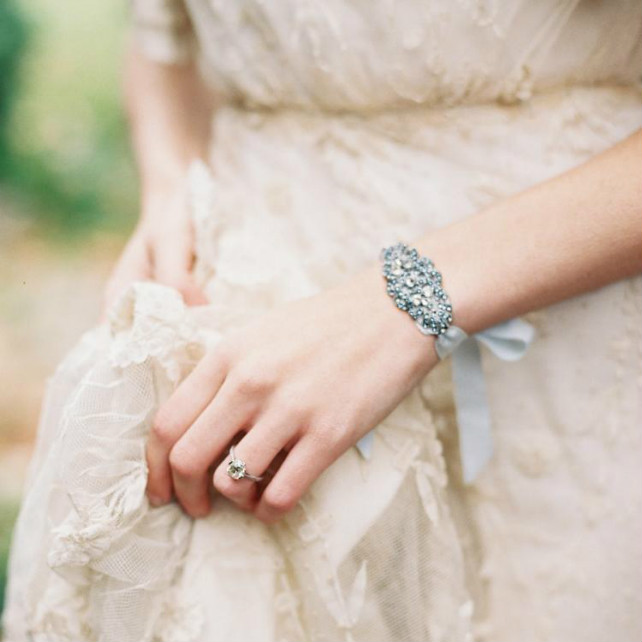 Последний штрих: как выбрать браслет на свадьбу