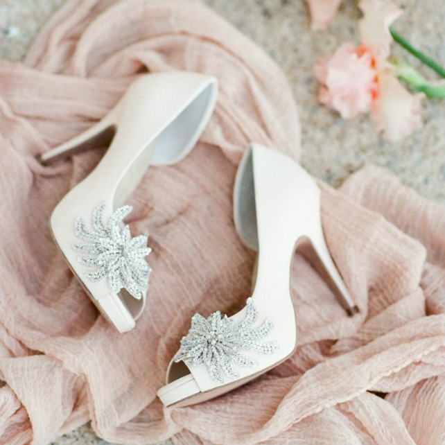 Wedding Tips. Что делать, чтобы свадебная обувь осталась белоснежной?