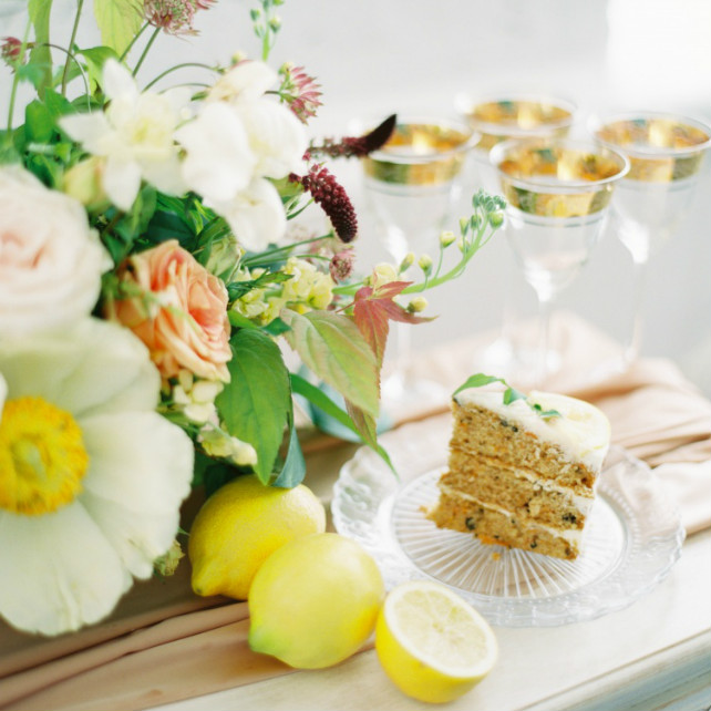 Свадьба в деталях: яркие лимоны для декора