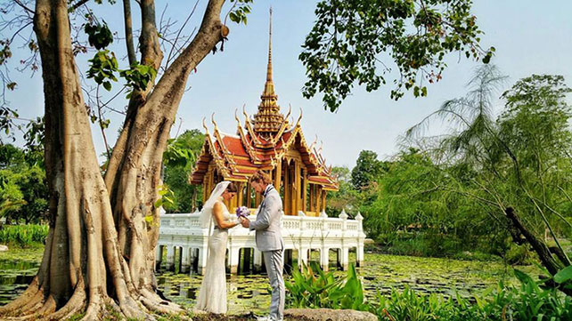 пара из США решила отпраздновать свою свадьбу в разных уголках Земли 38 раз, Таиланд