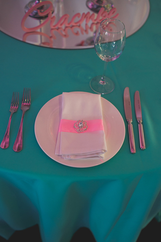BRIDAL SHOW AND WEDDING EXPO 2015 успешно проведено, сервировка стола