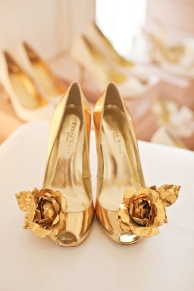 Туфли невесты золотые