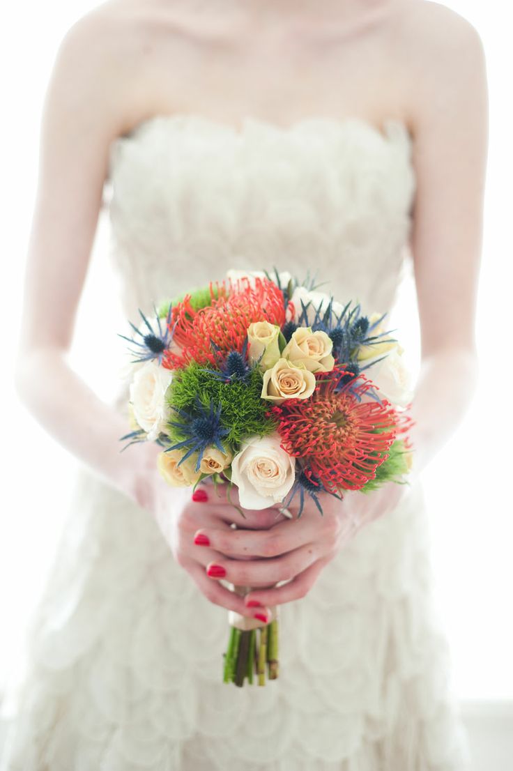 Букет невест из оригинальных цветов
