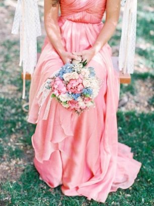 Букет подружки невесты под цвет ее платья