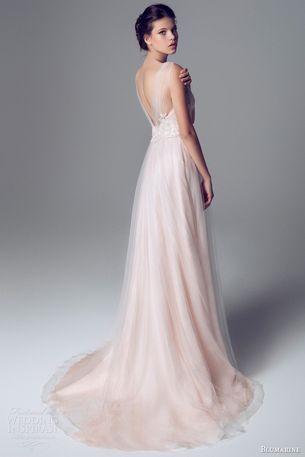 Воздушное и легкое платье невесты в нежно-розовом цвете
