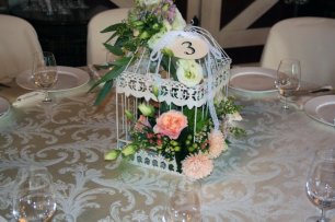 Номера столов, Цветы в декоре