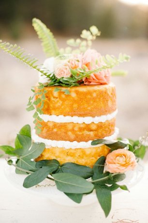 Бисквитный торт на свадьбу