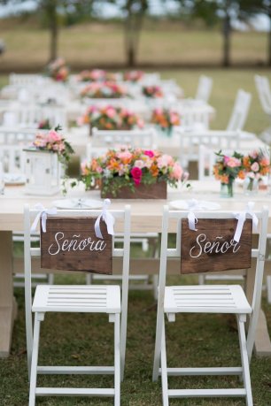 Деревянные таблички на стулья для жениха и невесты