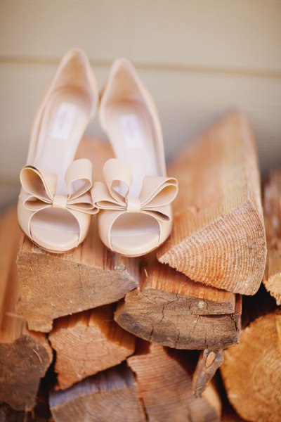 Обувь невесты: туфли в бежевом цвете