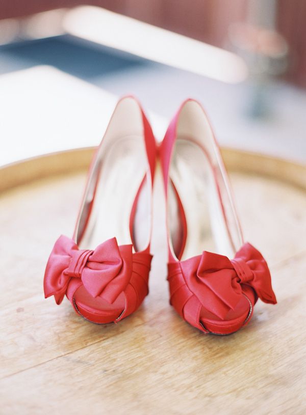 Туфли невесты с бантиками