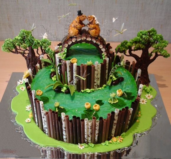 Свадебный торт в лесной тематике