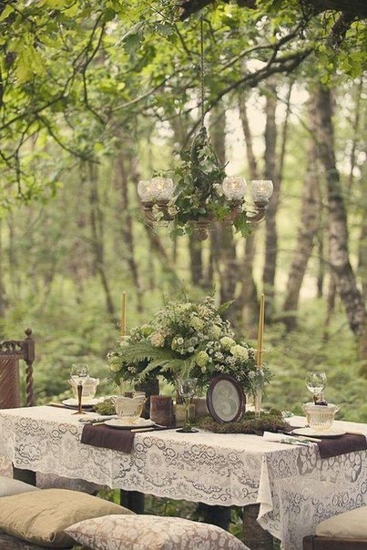 Оформление свадебного стола в винтажном стиле для торжества на природе