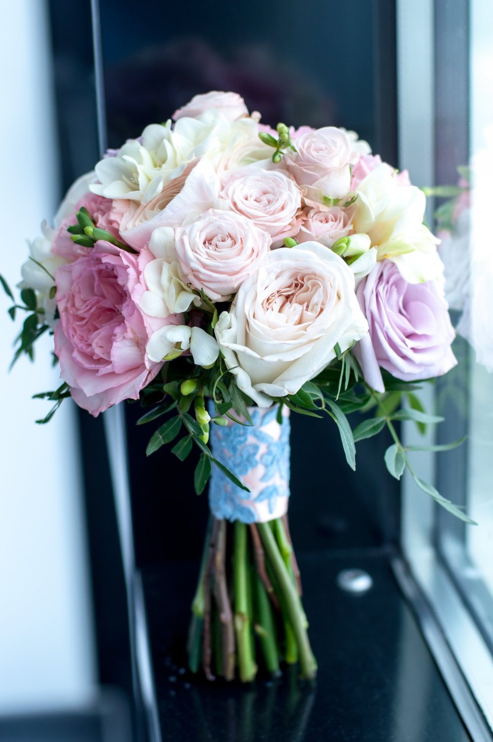 Оформление свадьбы Виктора и Юлии в цвете «розовый кварц» и «безмятежность»