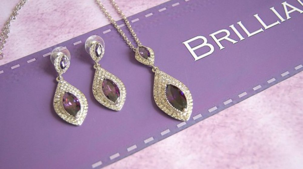 Набор ( серьги +колье) с родиевым покрытием