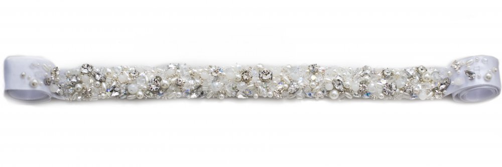 Авторский свадебный пояс.Стоимость 4 200 рублей.