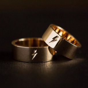 Оригинальные обручальные кольца из золота 585 пробы