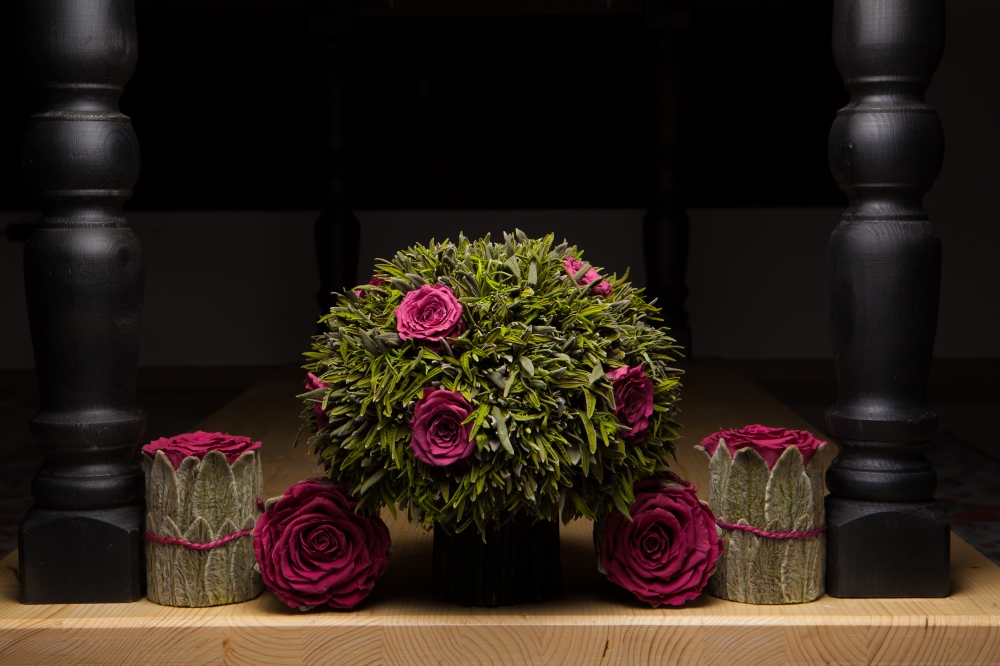 Долговечный букет и долговечные стаканчики с розой