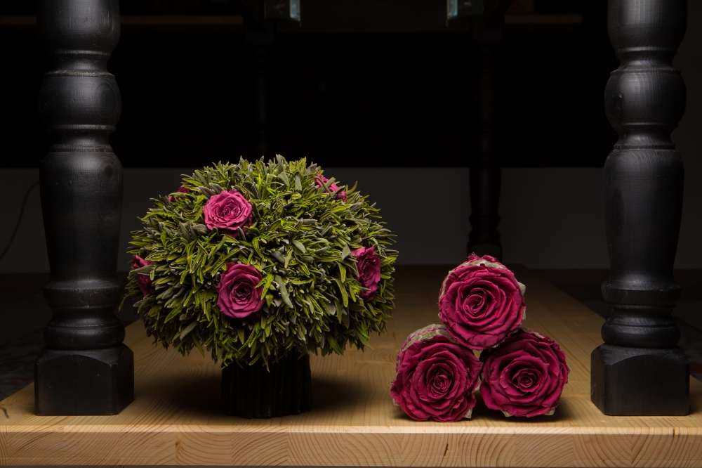 Долговечный букет и долговечные стаканчики с розой