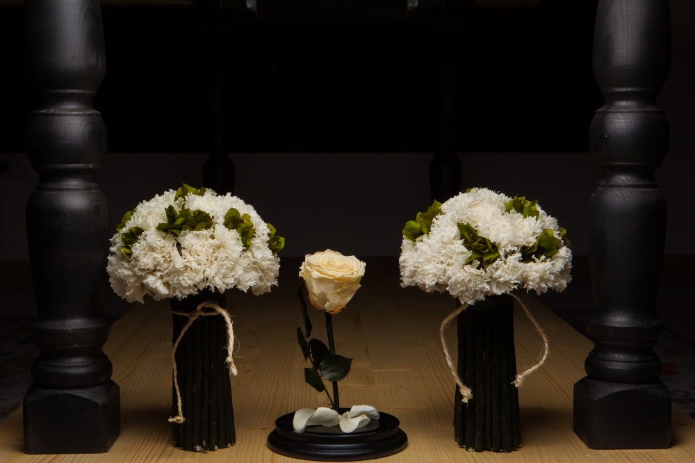 Неувядающая роза и долговечные букеты НЕВЕСТЫ, цвет белый