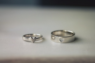 Обручальные кольца "Сердце" из белого золота