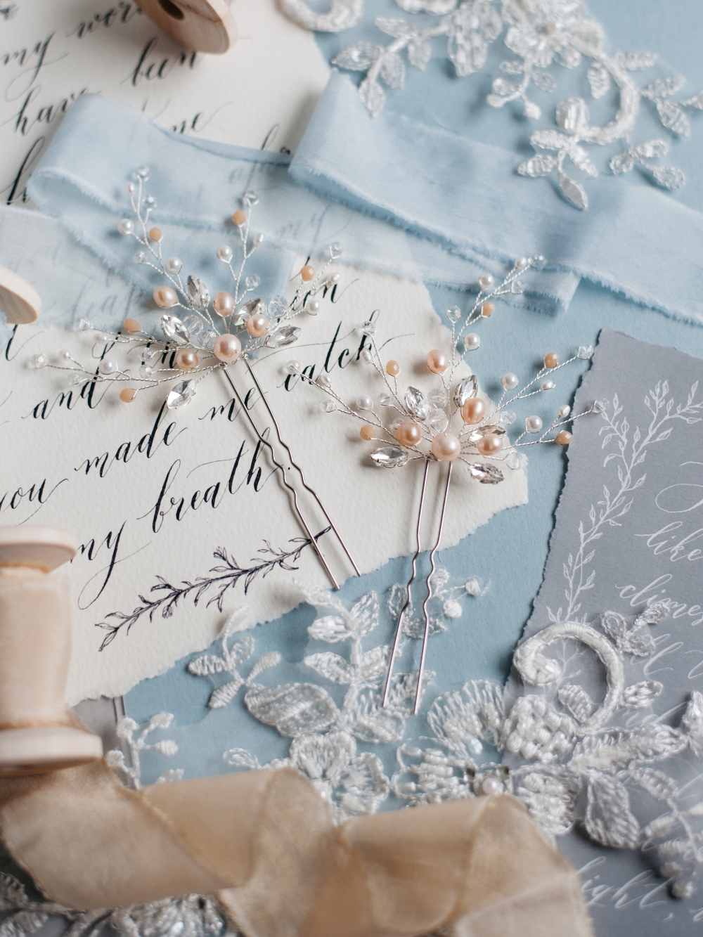 Шпильки с жемчугом и фианитами