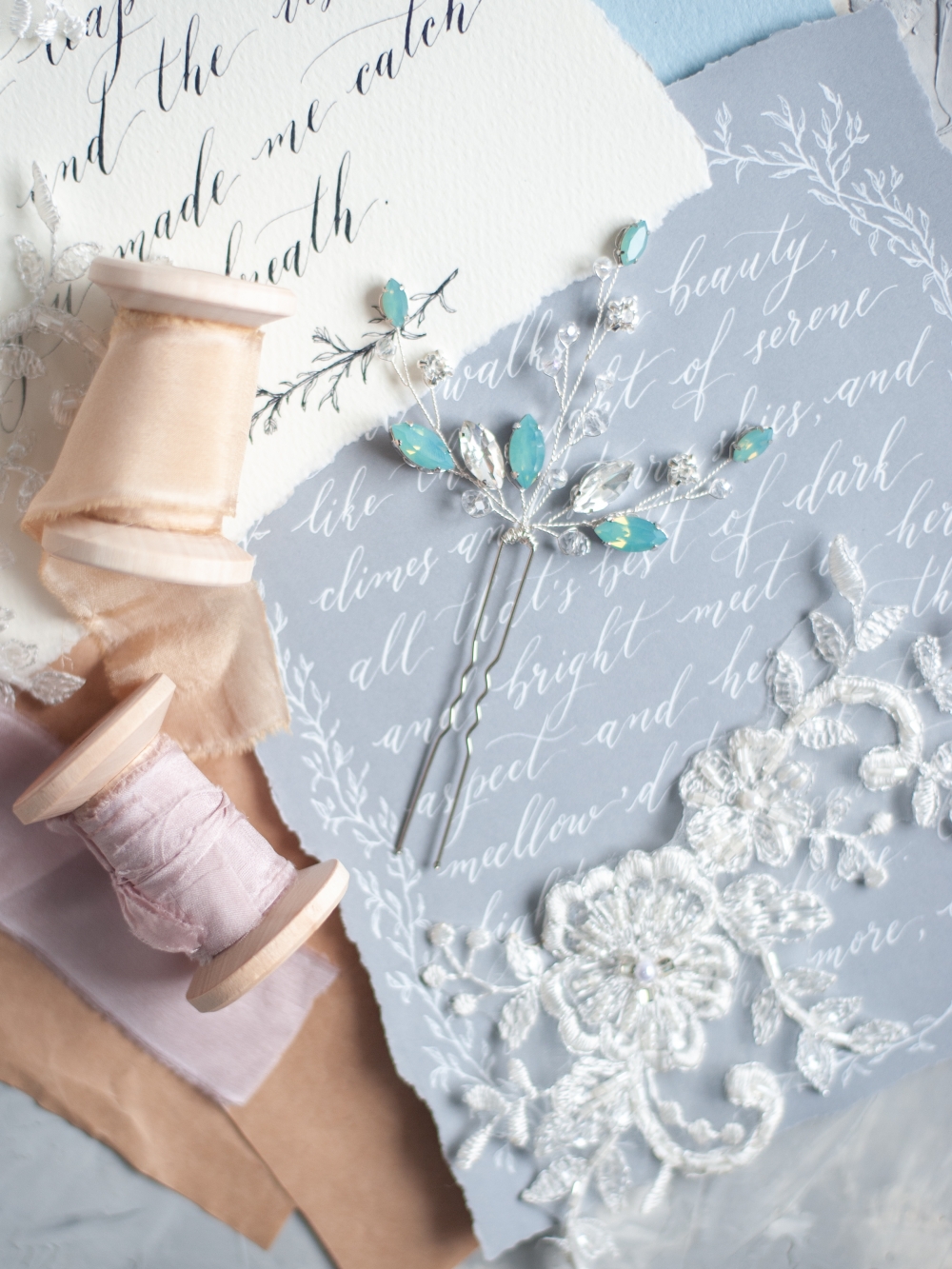 Шпилька для прически с кристаллами 