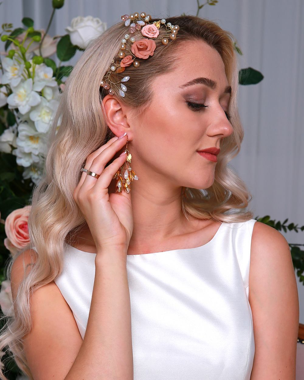 Комплект. Украшение в прическу и серьги.