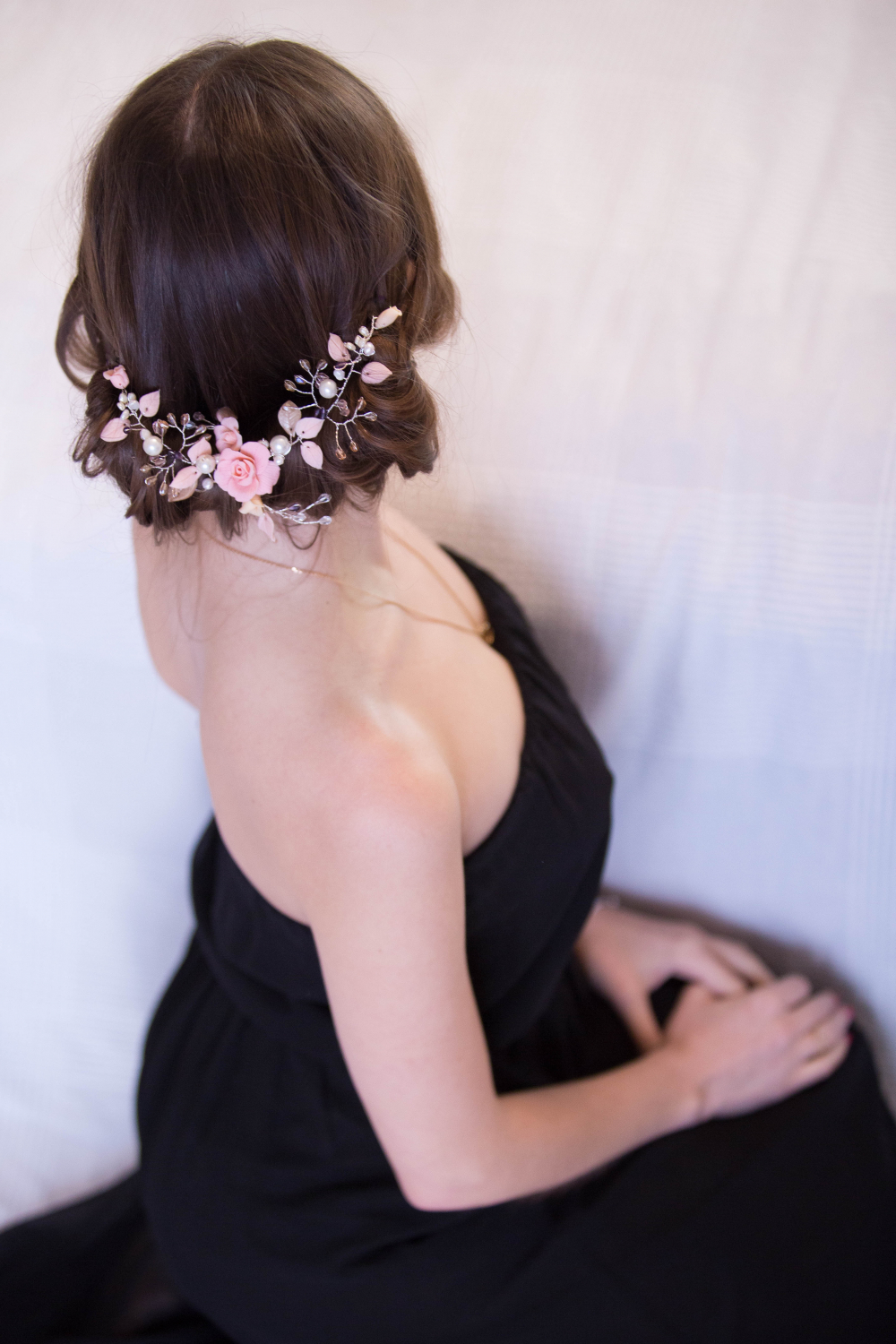 Веточка в причёску. Полимерная глина,  бусины,ювелирная проволока. Любой цвет.