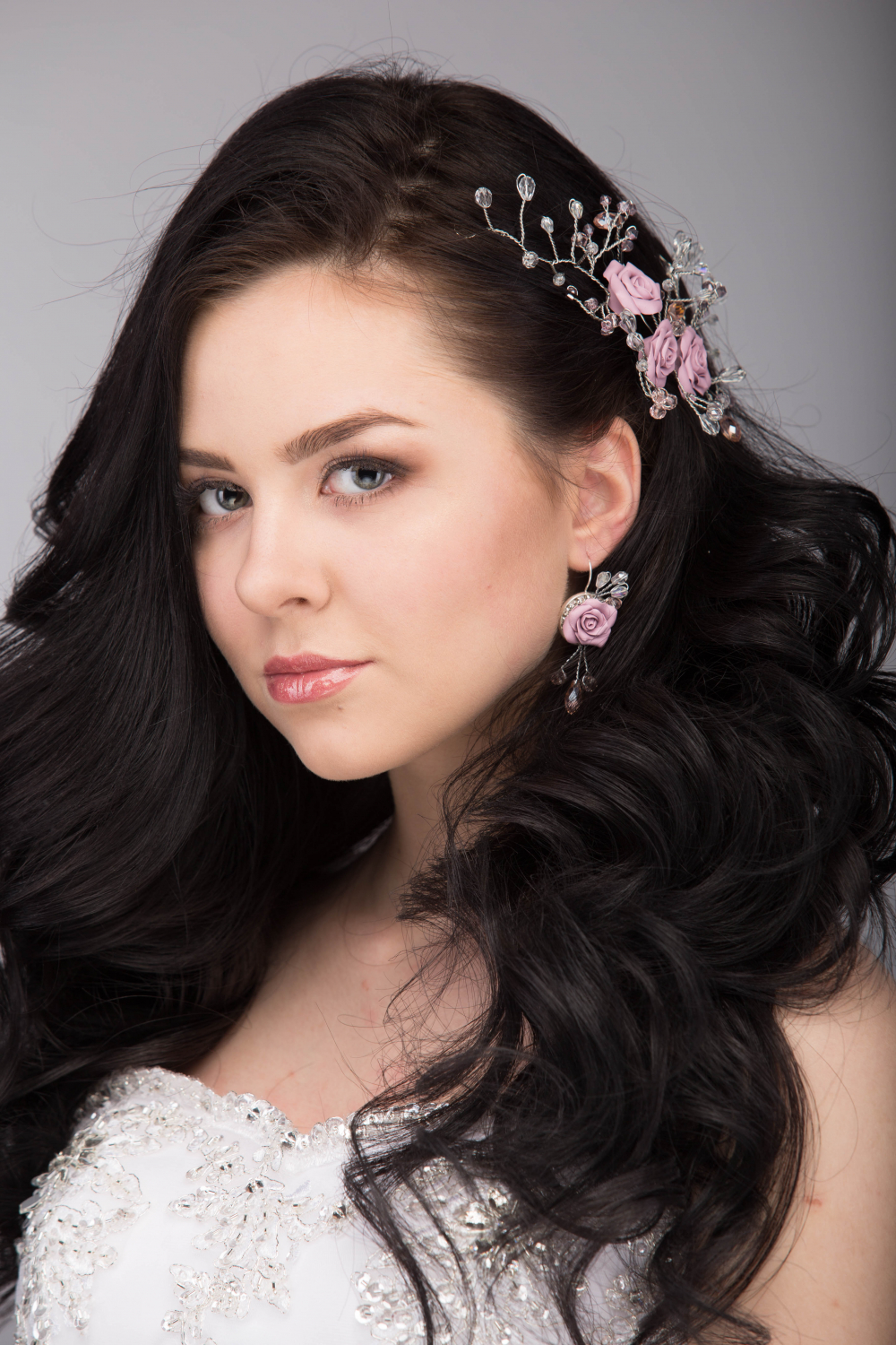 Комплект. Украшение для прически и серьги.