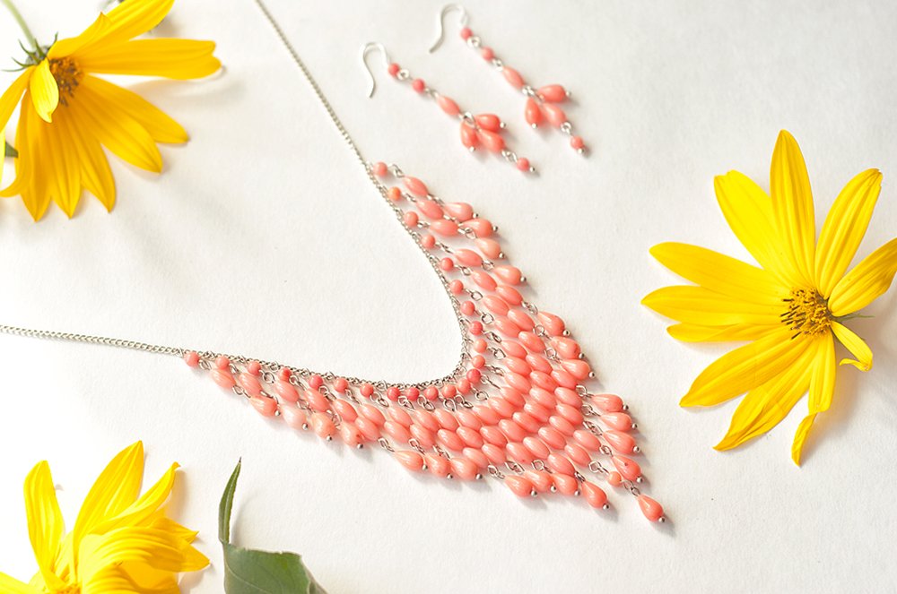 Коралловое колье и серьги ручной работы