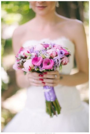 Букет невесты с пионами и каллами