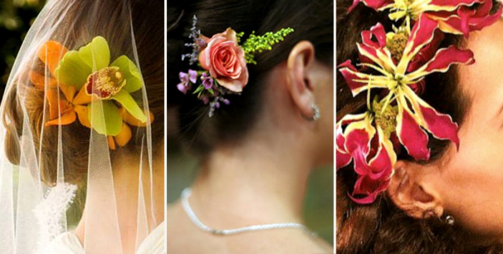 Вариант №1 Орхидея Цимбидиум, фрезия, декор - 490 руб.
Вариант №2 Роза, зелень, декор	 - 270 руб.
Вариант №3 Глориоза, декор - 400руб.