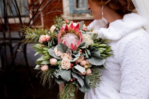 Зимний букет невесты с протеей