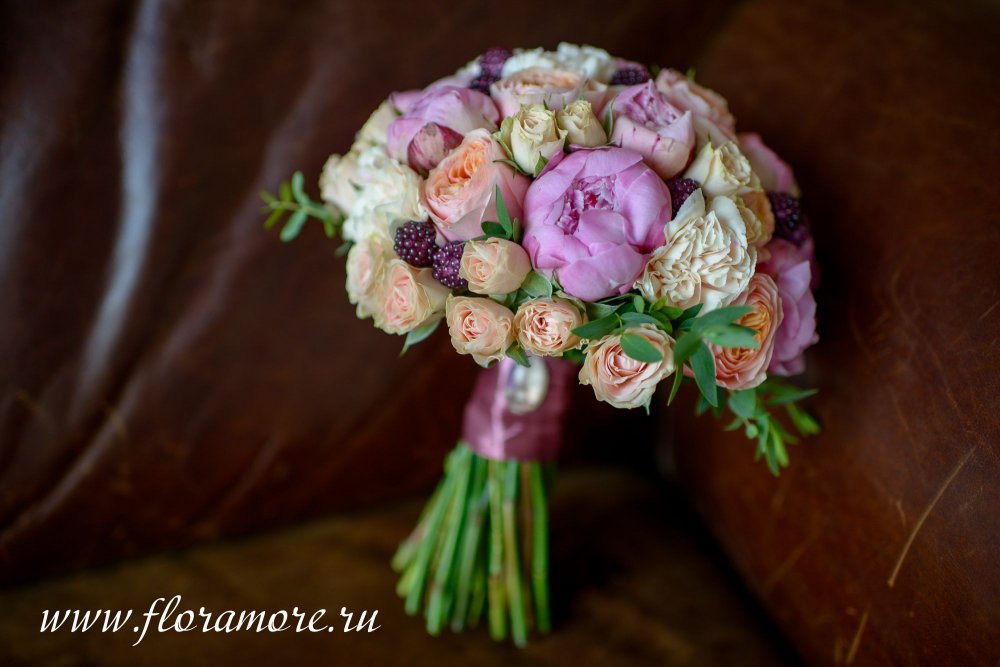 Флорист Кристина Каберне
Фотограф Дмитрий Елисеев