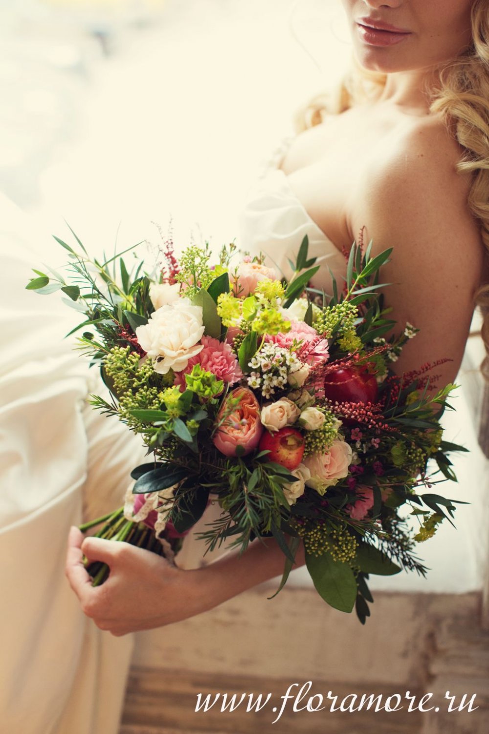 Флорист Кристина Каберне
Стилист Татьяна Обухова
Фотограф Лена Кожина
