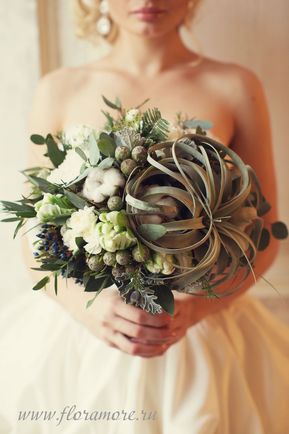 Флорист Кристина Каберне
Стилист Татьяна Обухова
Фотограф Лена Кожина