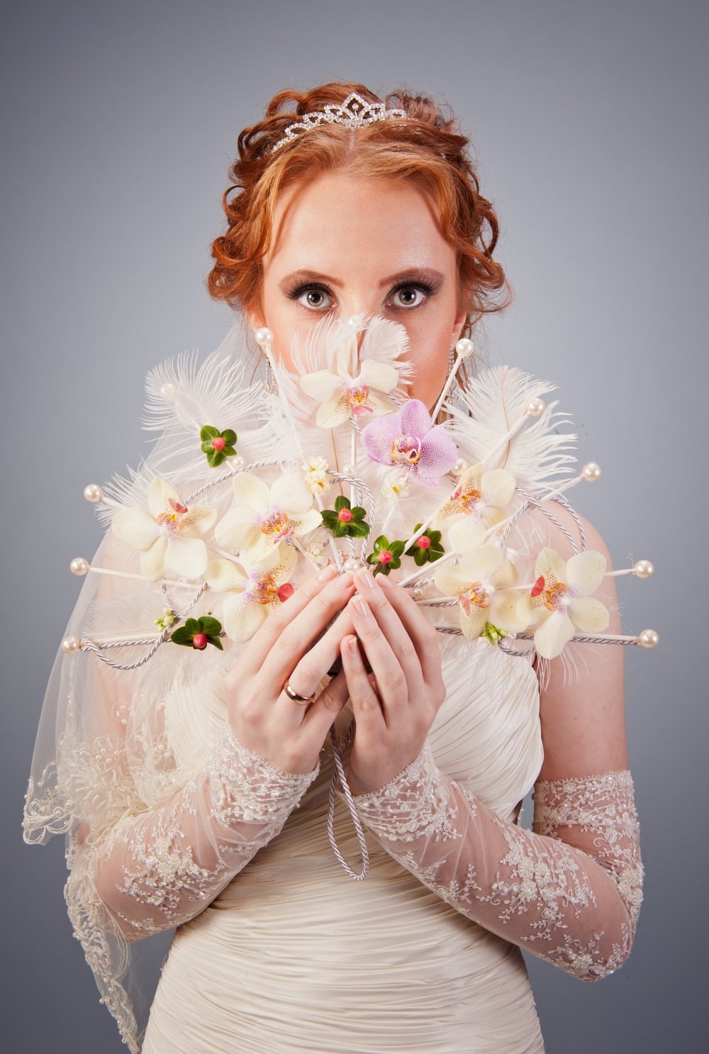 Букет-веер с орхидеями