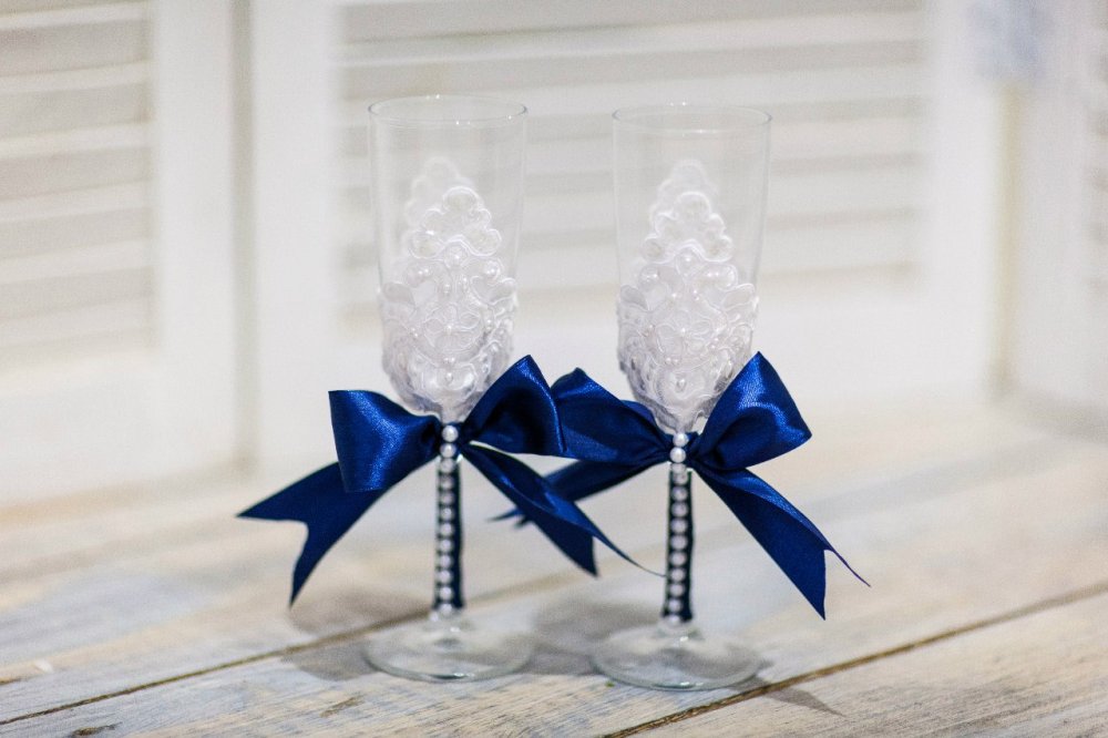 Бокалы на свадьбу в синем цвете 'Два сердца'