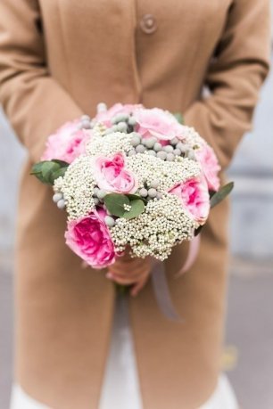 Букет с большими розами